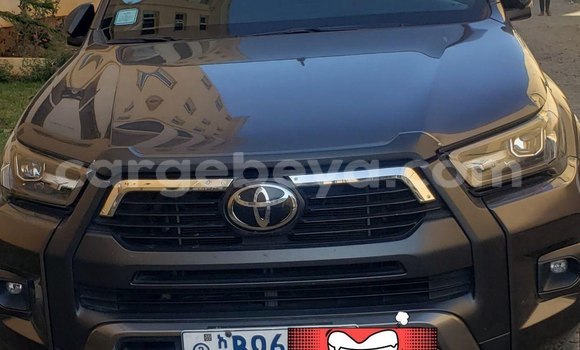 Acheter Occasion Voiture Toyota Hiluxe Revo Beige à Addis Ababa, Ethiopie Acheter Occasion Voiture Toyota Hiluxe Revo Beige à Addis Ababa, Ethiopie