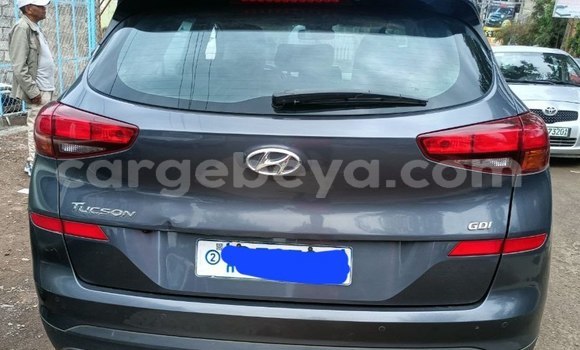 ይግዙ ያገለገለ Hyundai Tucson Beige መኪና በ አዲስ አበባ በ ኢትዮጵያ ይግዙ ያገለገለ Hyundai Tucson Beige መኪና በ አዲስ አበባ በ ኢትዮጵያ