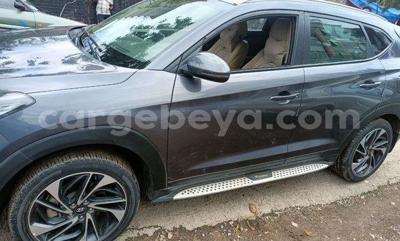 ይግዙ ያገለገለ Hyundai Tucson Beige መኪና በ አዲስ አበባ በ ኢትዮጵያ ይግዙ ያገለገለ Hyundai Tucson Beige መኪና በ አዲስ አበባ በ ኢትዮጵያ