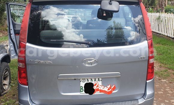ይግዙ ያገለገለ Hyundai Starex ብር መኪና በ አዲስ አበባ በ ኢትዮጵያ ይግዙ ያገለገለ Hyundai Starex ብር መኪና በ አዲስ አበባ በ ኢትዮጵያ