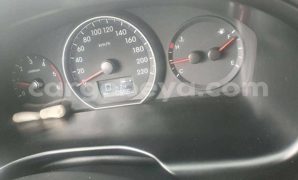 Acheter Occasion Voiture Hyundai Starex (H-1) Blanc à Addis Ababa, Ethiopie Acheter Occasion Voiture Hyundai Starex (H-1) Blanc à Addis Ababa, Ethiopie