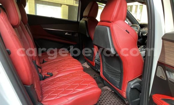 Acheter Occasion Voiture Peugeot 5008 Blanc à Addis Ababa, Ethiopie Acheter Occasion Voiture Peugeot 5008 Blanc à Addis Ababa, Ethiopie