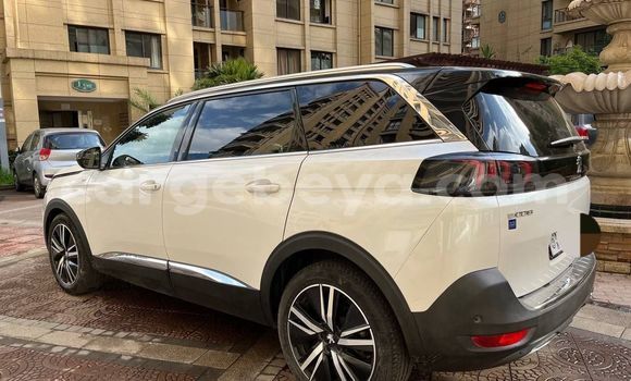 Acheter Occasion Voiture Peugeot 5008 Blanc à Addis Ababa, Ethiopie Acheter Occasion Voiture Peugeot 5008 Blanc à Addis Ababa, Ethiopie