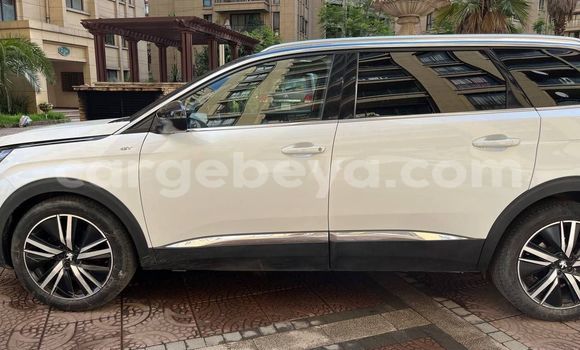 Acheter Occasion Voiture Peugeot 5008 Blanc à Addis Ababa, Ethiopie Acheter Occasion Voiture Peugeot 5008 Blanc à Addis Ababa, Ethiopie