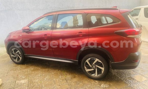 Acheter Occasion Voiture Toyota Rush Rouge à Addis Ababa, Ethiopie Acheter Occasion Voiture Toyota Rush Rouge à Addis Ababa, Ethiopie