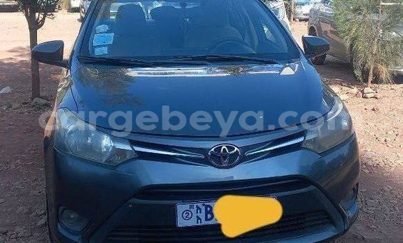 Acheter Occasion Voiture Toyota Yaris Beige à Addis Ababa, Ethiopie Acheter Occasion Voiture Toyota Yaris Beige à Addis Ababa, Ethiopie