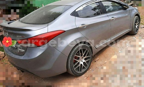 Acheter Occasion Voiture Hyundai Avante Beige à Addis Ababa, Ethiopie Acheter Occasion Voiture Hyundai Avante Beige à Addis Ababa, Ethiopie