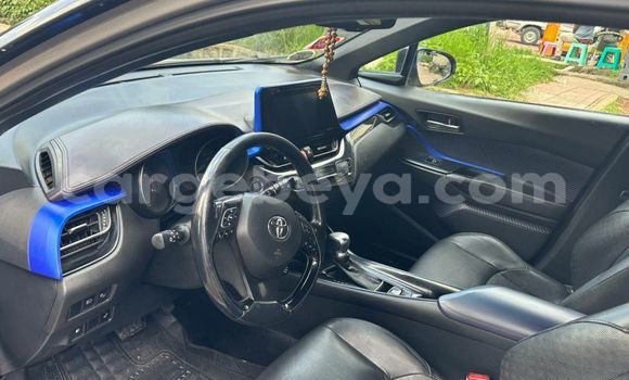 Acheter Occasion Voiture Toyota C-HR Gris à Addis Ababa, Ethiopie Acheter Occasion Voiture Toyota C-HR Gris à Addis Ababa, Ethiopie