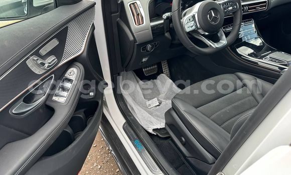 Acheter Neuf Voiture Mercedes-Benz E–Class Blanc à Addis Ababa, Ethiopie Acheter Neuf Voiture Mercedes-Benz E–Class Blanc à Addis Ababa, Ethiopie