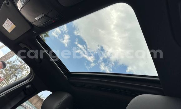 Acheter Neuf Voiture Mercedes-Benz E–Class Blanc à Addis Ababa, Ethiopie Acheter Neuf Voiture Mercedes-Benz E–Class Blanc à Addis Ababa, Ethiopie