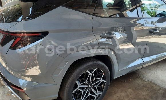 ይግዙ አዲስ Hyundai Tucson Beige መኪና በ አዲስ አበባ በ ኢትዮጵያ ይግዙ አዲስ Hyundai Tucson Beige መኪና በ አዲስ አበባ በ ኢትዮጵያ