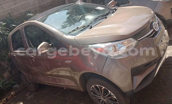 Acheter Neuf Voiture BYD S6 Marron à Addis Ababa, Ethiopie Acheter Neuf Voiture BYD S6 Marron à Addis Ababa, Ethiopie