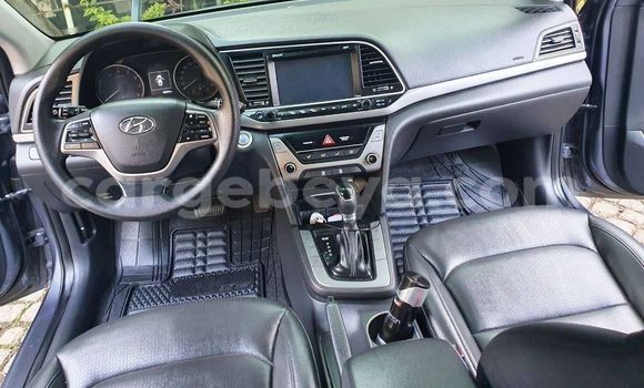 Acheter Occasion Voiture Hyundai Avante Beige à Addis Ababa, Ethiopie Acheter Occasion Voiture Hyundai Avante Beige à Addis Ababa, Ethiopie
