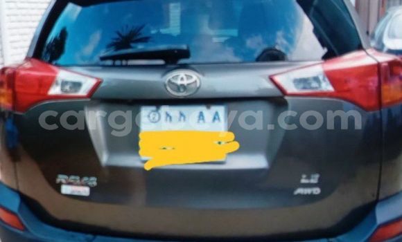 Acheter Occasion Voiture Toyota RAV4 Beige à Addis Ababa, Ethiopie Acheter Occasion Voiture Toyota RAV4 Beige à Addis Ababa, Ethiopie