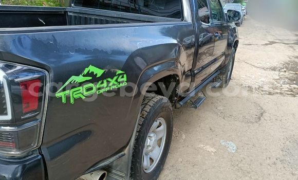 Acheter Occasion Voiture Toyota Tacoma Beige à Addis Ababa, Ethiopie Acheter Occasion Voiture Toyota Tacoma Beige à Addis Ababa, Ethiopie
