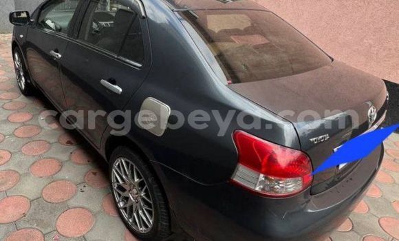 Acheter Occasion Voiture Toyota Yaris Noir à Addis Ababa, Ethiopie Acheter Occasion Voiture Toyota Yaris Noir à Addis Ababa, Ethiopie