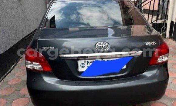 Acheter Occasion Voiture Toyota Yaris Noir à Addis Ababa, Ethiopie Acheter Occasion Voiture Toyota Yaris Noir à Addis Ababa, Ethiopie