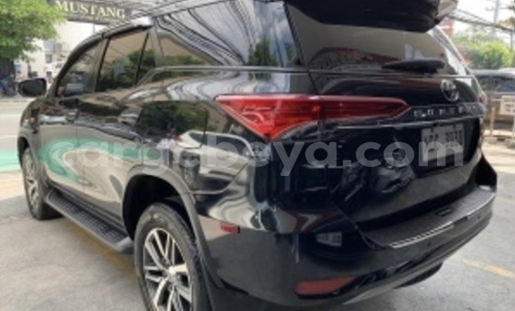 Buy Used Toyota Fortuner White Car in Butajīra in Ethiopia Buy Used Toyota Fortuner White Car in Butajīra in Ethiopia