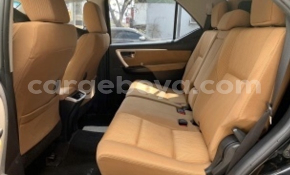 Buy Used Toyota Fortuner White Car in Butajīra in Ethiopia Buy Used Toyota Fortuner White Car in Butajīra in Ethiopia