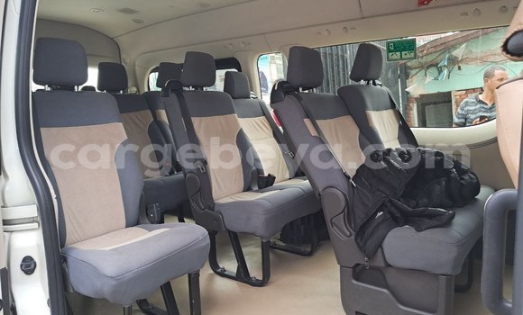 Buy Used Toyota Hiace White Car in Addis–Ababa in Ethiopia Buy Used Toyota Hiace White Car in Addis–Ababa in Ethiopia