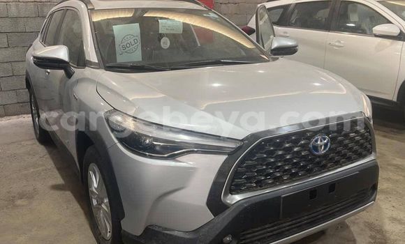 ይግዙ አዲስ Toyota Corolla Cross ብር መኪና በ አዲስ አበባ በ ኢትዮጵያ