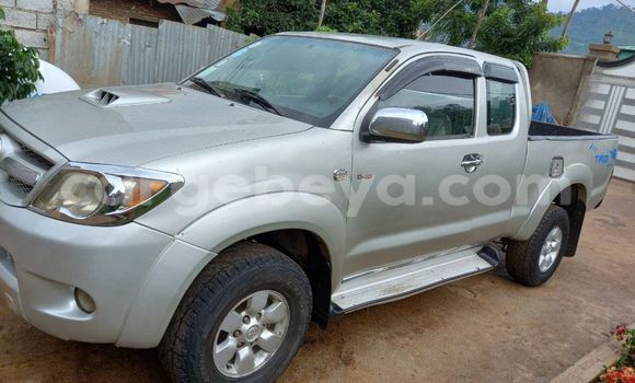 Buy Used Toyota Hilux Silver Car in Addis–Ababa in Ethiopia Buy Used Toyota Hilux Silver Car in Addis–Ababa in Ethiopia