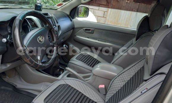 Buy Used Toyota Hilux Silver Car in Addis–Ababa in Ethiopia Buy Used Toyota Hilux Silver Car in Addis–Ababa in Ethiopia