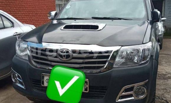 Buy Used Toyota Hilux Black Car in Addis–Ababa in Ethiopia