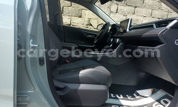 ይግዙ ያገለገለ Toyota RAV4 ሌላ መኪና በ አዲስ አበባ በ ኢትዮጵያ ይግዙ ያገለገለ Toyota RAV4 ሌላ መኪና በ አዲስ አበባ በ ኢትዮጵያ