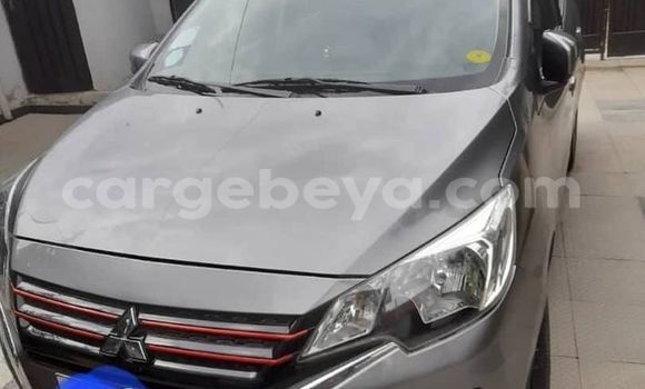 ይግዙ ያገለገለ Mitsubishi Attrage ሌላ መኪና በ አዲስ አበባ በ ኢትዮጵያ