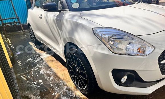 ይግዙ ያገለገለ Suzuki Swift ነጭ መኪና በ አዲስ አበባ በ ኢትዮጵያ ይግዙ ያገለገለ Suzuki Swift ነጭ መኪና በ አዲስ አበባ በ ኢትዮጵያ