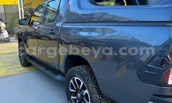 Buy Used Toyota Hilux White Car in Addis–Ababa in Ethiopia Buy Used Toyota Hilux White Car in Addis–Ababa in Ethiopia
