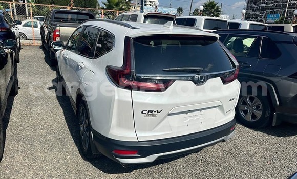 Buy Used Honda CR–V White Car in Addis–Ababa in Ethiopia Buy Used Honda CR–V White Car in Addis–Ababa in Ethiopia