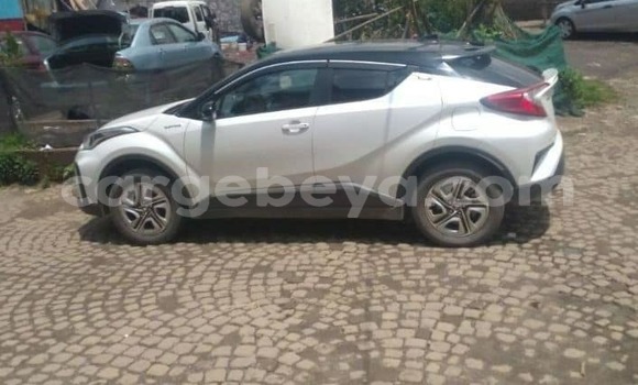 Buy Used Toyota C-HR White Car in Addis–Ababa in Ethiopia Buy Used Toyota C-HR White Car in Addis–Ababa in Ethiopia