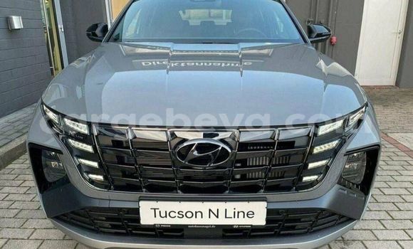 ይግዙ ያገለገለ Hyundai Tucson ሌላ መኪና በ አዲስ አበባ በ ኢትዮጵያ