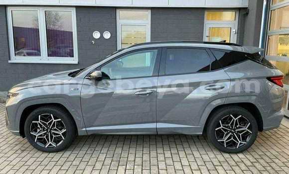 Oofamaa Hyundai Tucson Other Makiinaa iti Addis–Ababa keessatti Ethiopia keessatti Oofamaa Hyundai Tucson Other Makiinaa iti Addis–Ababa keessatti Ethiopia keessatti