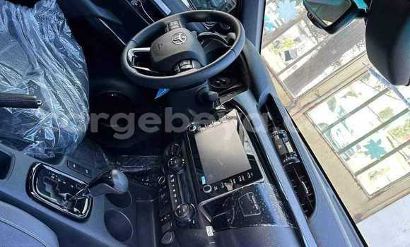 Oofamaa Toyota Hilux Other Makiinaa iti Addis–Ababa keessatti Ethiopia keessatti Oofamaa Toyota Hilux Other Makiinaa iti Addis–Ababa keessatti Ethiopia keessatti