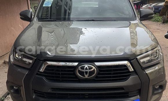 ይግዙ ያገለገለ Toyota Hilux ሌላ መኪና በ አዲስ አበባ በ ኢትዮጵያ