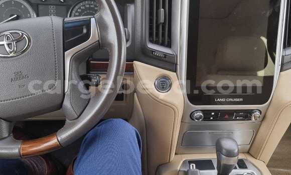 Oofamaa Toyota Land Cruiser Other Makiinaa iti Addis–Ababa keessatti Ethiopia keessatti Oofamaa Toyota Land Cruiser Other Makiinaa iti Addis–Ababa keessatti Ethiopia keessatti