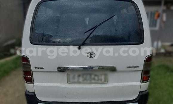 Buy Used Toyota Dolphin White Car in Addis–Ababa in Ethiopia Buy Used Toyota Dolphin White Car in Addis–Ababa in Ethiopia