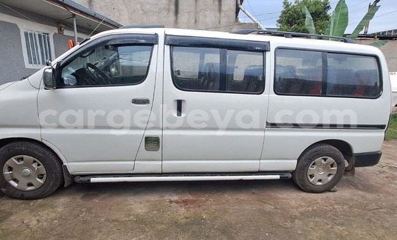 Buy Used Toyota Dolphin White Car in Addis–Ababa in Ethiopia Buy Used Toyota Dolphin White Car in Addis–Ababa in Ethiopia
