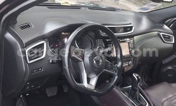 ይግዙ ያገለገለ Nissan Qashqai ሌላ መኪና በ አዲስ አበባ በ ኢትዮጵያ ይግዙ ያገለገለ Nissan Qashqai ሌላ መኪና በ አዲስ አበባ በ ኢትዮጵያ