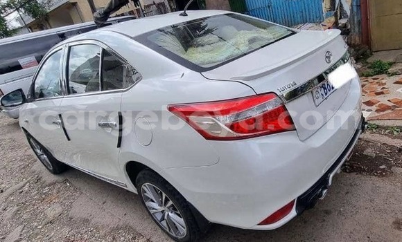 ይግዙ ያገለገለ Toyota Yaris ነጭ መኪና በ አዲስ አለም በ አማራ ይግዙ ያገለገለ Toyota Yaris ነጭ መኪና በ አዲስ አለም በ አማራ