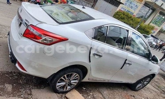 ይግዙ ያገለገለ Toyota Yaris ነጭ መኪና በ አዲስ አለም በ አማራ ይግዙ ያገለገለ Toyota Yaris ነጭ መኪና በ አዲስ አለም በ አማራ