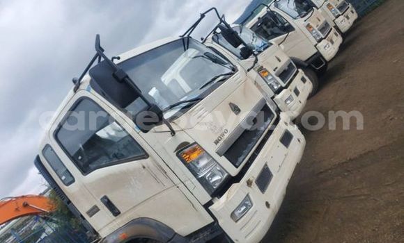 Buy Used Hyundai H200 White Truck in Addiet–Canna in Ethiopia Buy Used Hyundai H200 White Truck in Addiet–Canna in Ethiopia