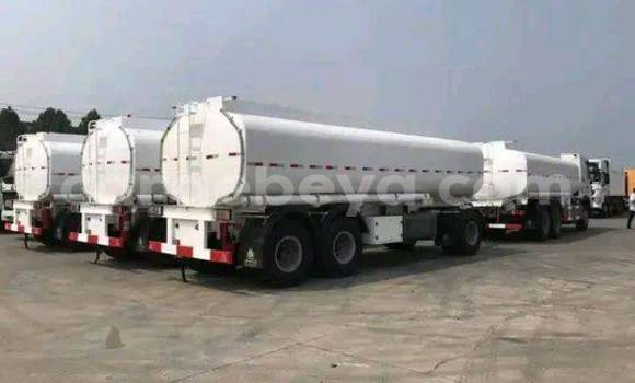 Buy Used Isuzu FTR 850 White Truck in Addis 'Alem in Amhara Buy Used Isuzu FTR 850 White Truck in Addis 'Alem in Amhara