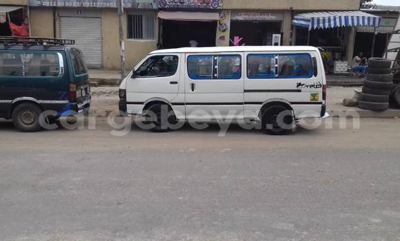Buy Used Toyota Hiace White Car in Addis–Ababa in Ethiopia Buy Used Toyota Hiace White Car in Addis–Ababa in Ethiopia