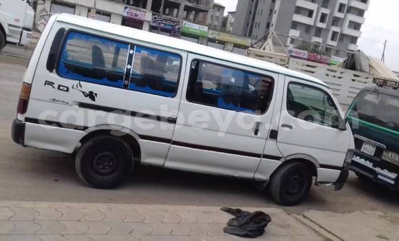 Buy Used Toyota Hiace White Car in Addis–Ababa in Ethiopia Buy Used Toyota Hiace White Car in Addis–Ababa in Ethiopia
