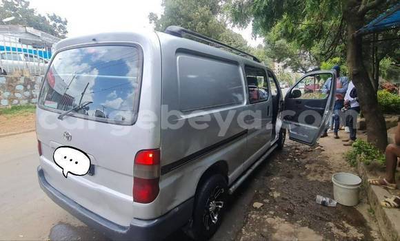 Acheter Occasion Voiture Toyota Hiace Autre à Addis Ababa, Ethiopie Acheter Occasion Voiture Toyota Hiace Autre à Addis Ababa, Ethiopie