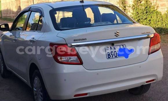 Acheter Occasion Voiture Suzuki Dzire Blanc à Addis Ababa, Ethiopie Acheter Occasion Voiture Suzuki Dzire Blanc à Addis Ababa, Ethiopie